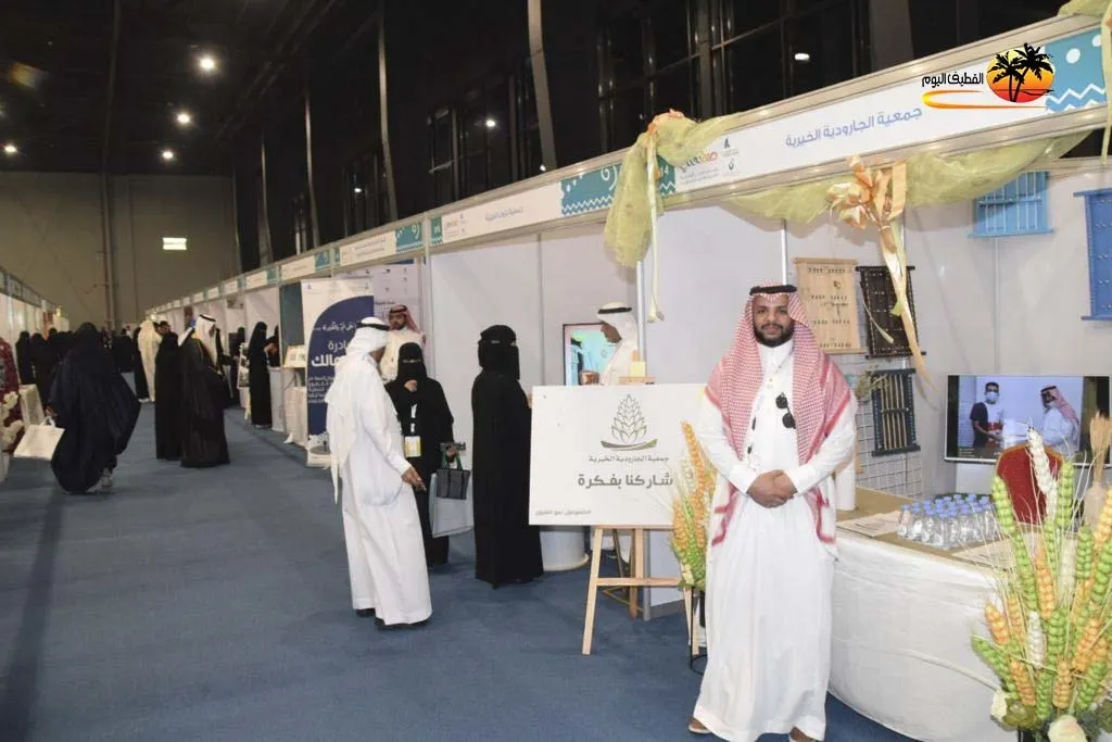 لمسات حرفيي القطيف في «صنعتي 2023».. افتتحه أمير الشرقية في إكسبو الظهران