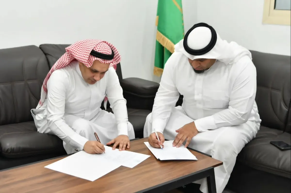 لـ تنمية مستفيديها والتعاون في الفعاليات المجتمعية والرياضية.. شراكة تجمع نادي الخويلدية بتنمية حلة محيش