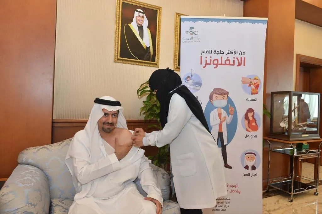 في القطيف.. الخريف يطلق حملة التطعيم ضد الإنفلونزا الموسمية بالمحافظة