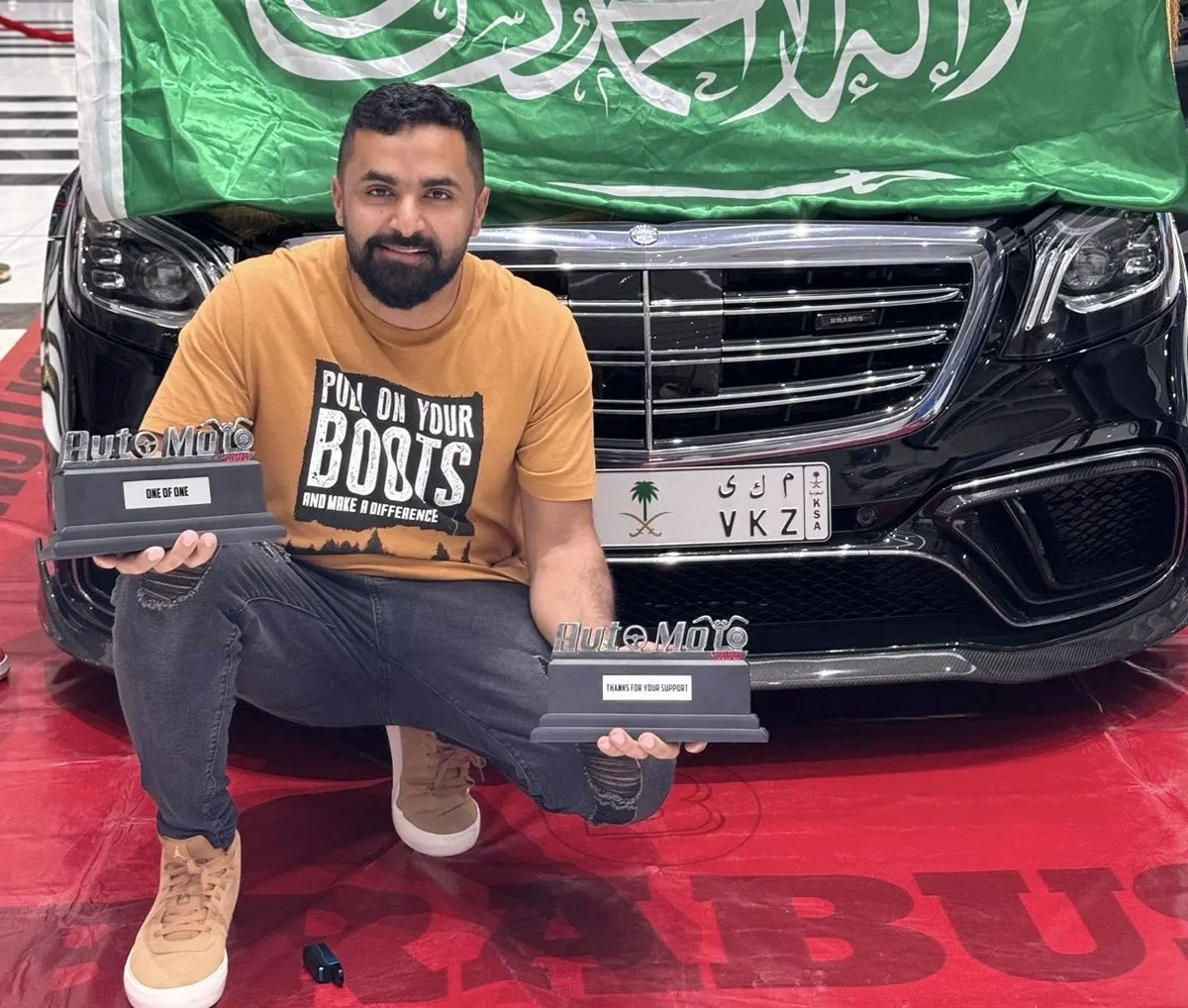 من عوامية القطيف.. مرسيدس نادرة تهدي محمد الدرويش جائزتي الفئة الفارهة والنسخة الوحيدة في العالم