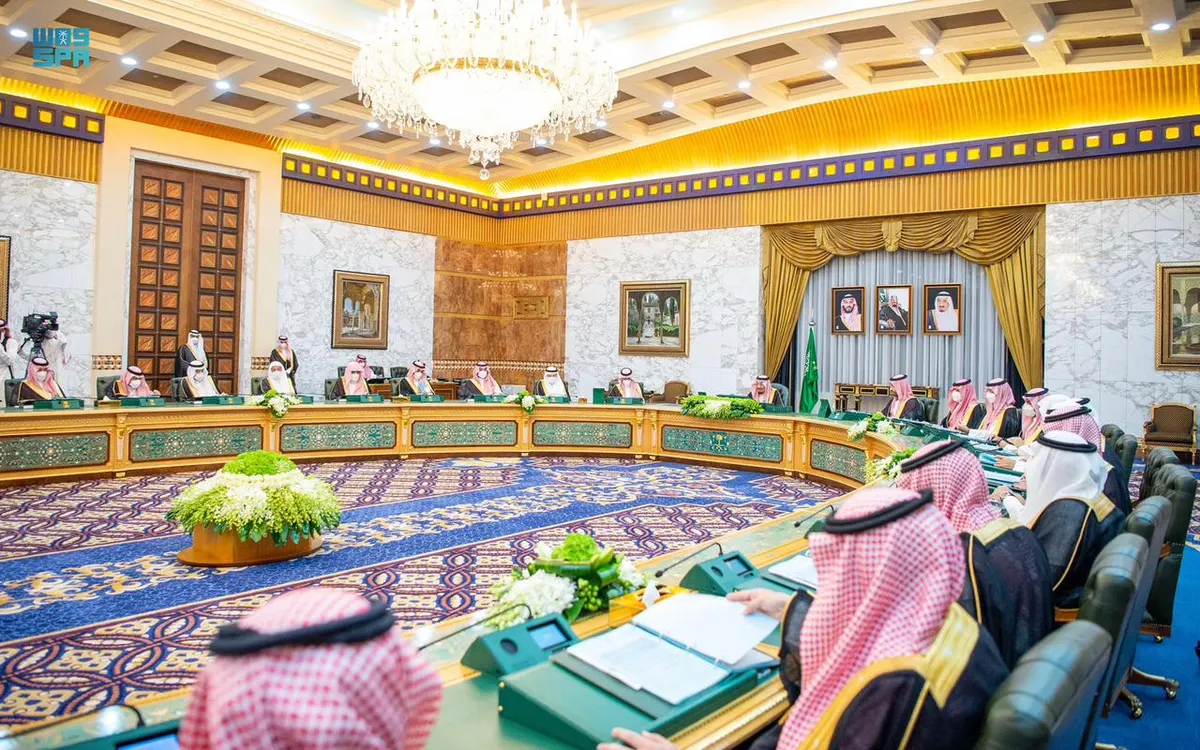برئاسة خادم الحرمين.. الوزراء يوافق على تعديل نظام الكليات العسكرية والتعاملات الإلكترونية