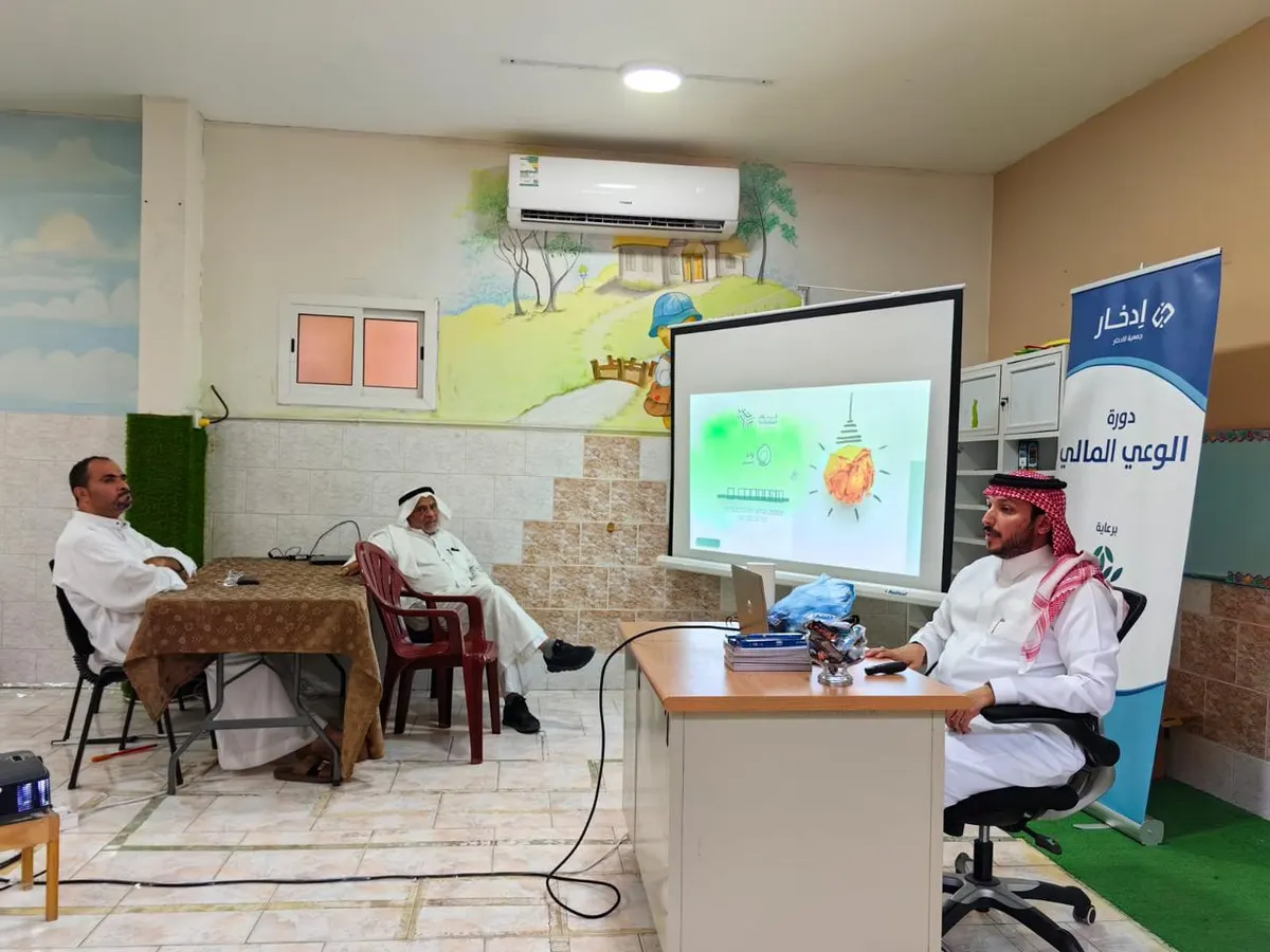 في صفوى.. مستفيدو الصفا الخيرية يتدربون على فن الادّخار