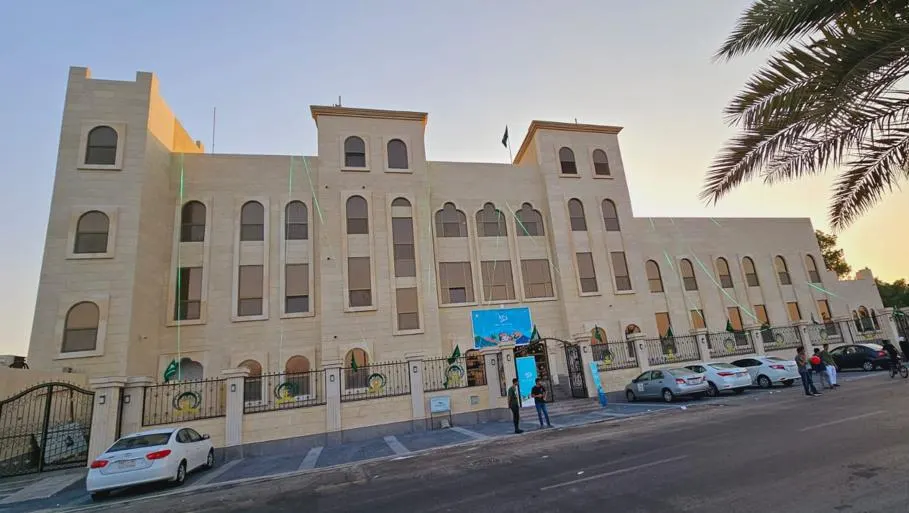 في سنابس.. إنجاز 100% من مشروع المبنى الإداري الجديد بخيرية البر و70% من السكني