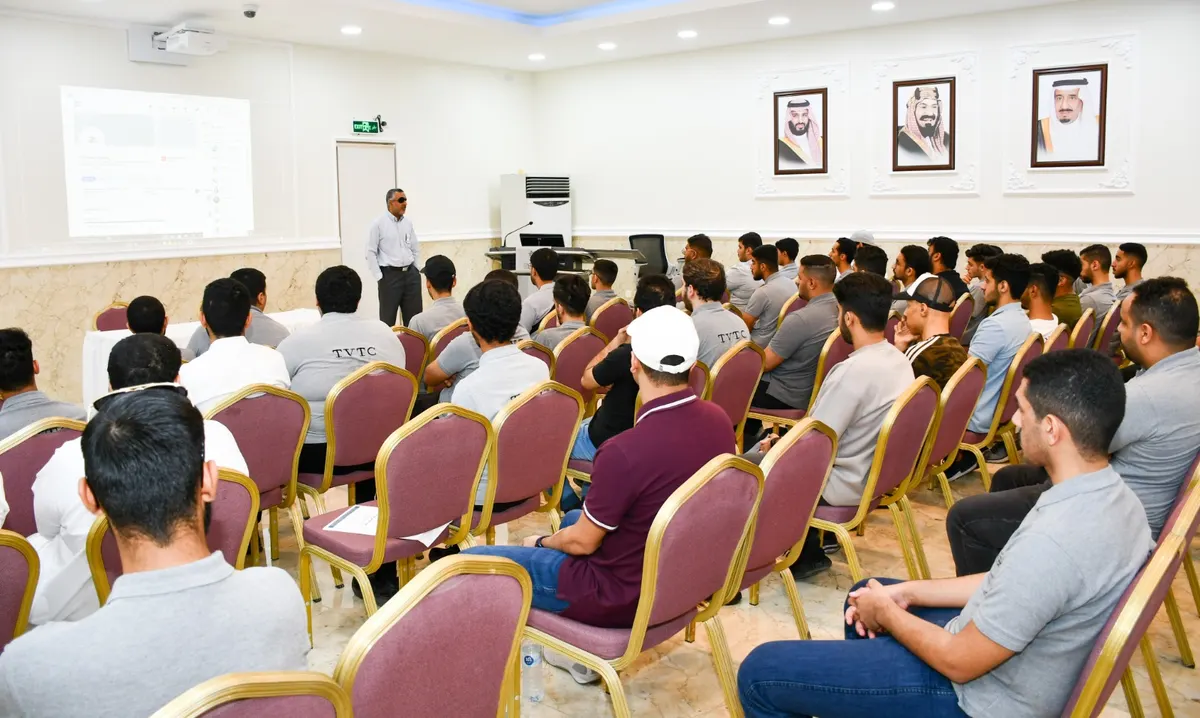 70 متدربًا في برنامج تهيئة الخريجين بتقنية القطيف