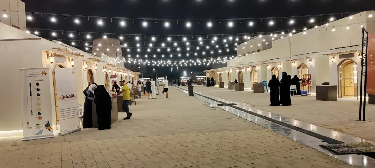 تسجيل 65 أسرة حرفية ومنتجة لفعالية «حرفيون 3».. واستمرار التسجيل اليوم حضوريًا في «سوق الأسر المنتجة» بالرامس