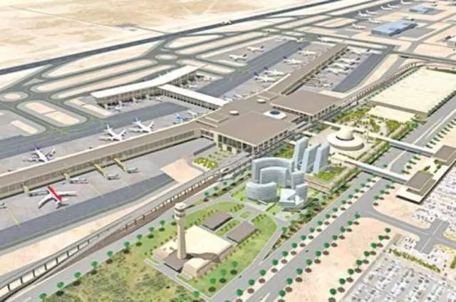 مطارات الدمام تحتفي بـ 700 ألف ساعة عمل آمنة في المدرج الغربي لمطار الملك فهد الدولي