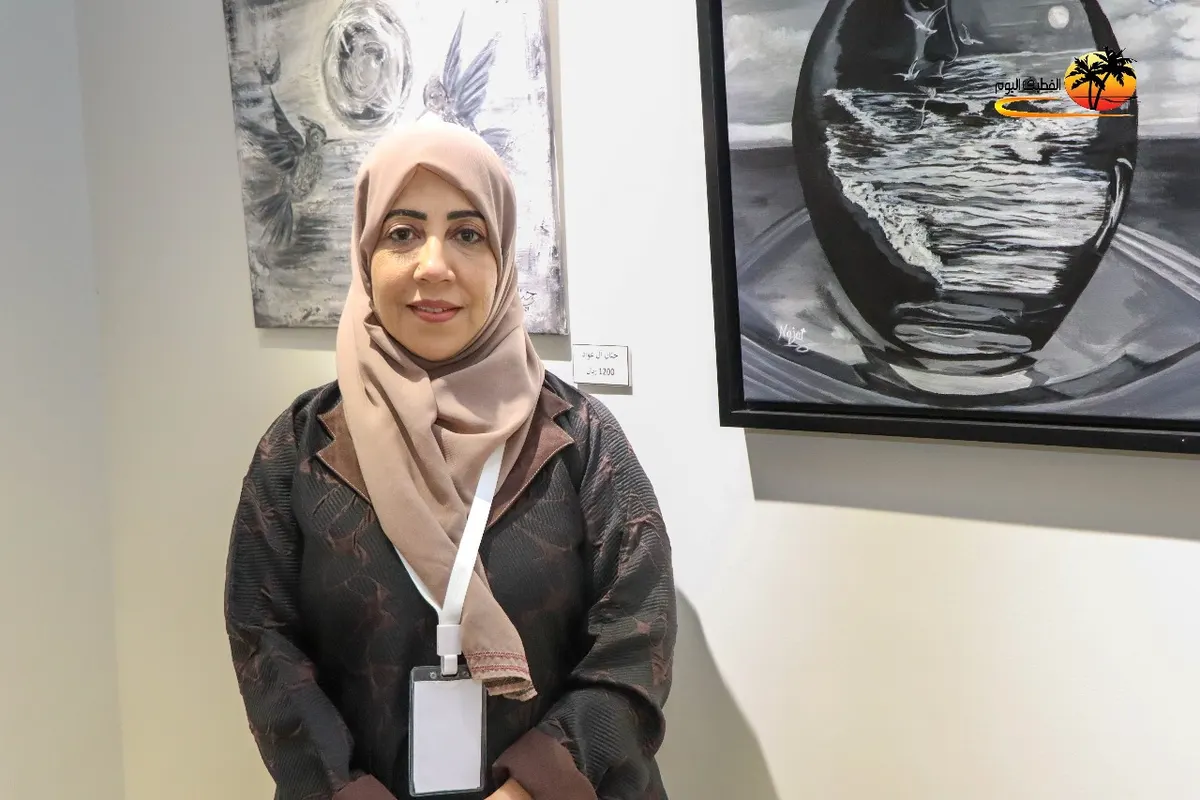 من صفوى.. بـ فرشاة نجاة الفريد.. «الحرية» تصطبغ بـ«الأبيض والأسود»