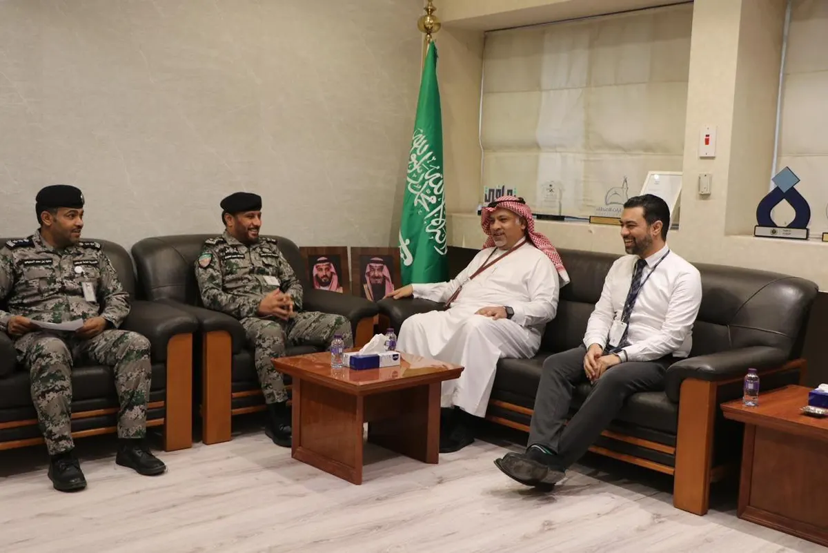 سجون الشرقية تبحث تطوير خدمات عيادة سجن القطيف