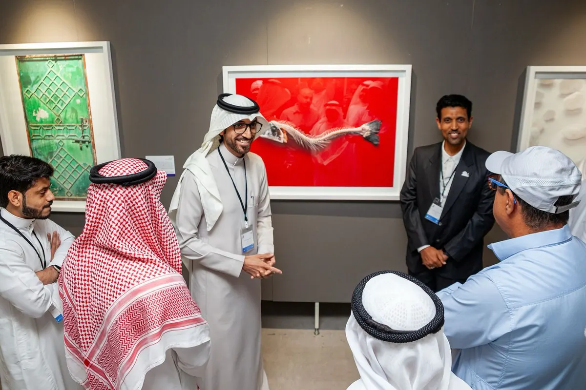 من العوامية.. «سمكة» يوسف المسعود تتجرد من لحمها لتجذب زوار «أثر» بالقطيف