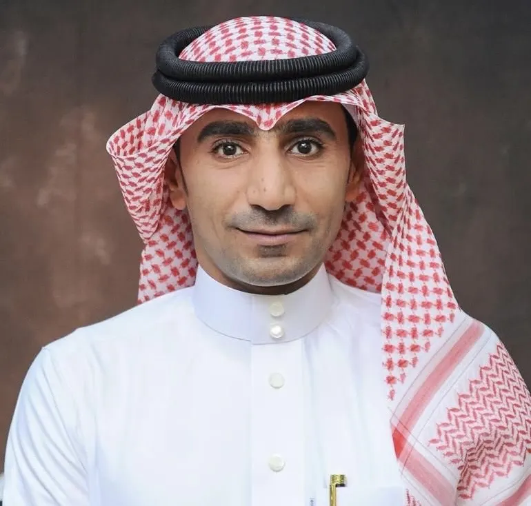 من القديح.. الجامعة السعودية الإلكترونية تمنح «شرف العلويات» جائزة التميز العلمي