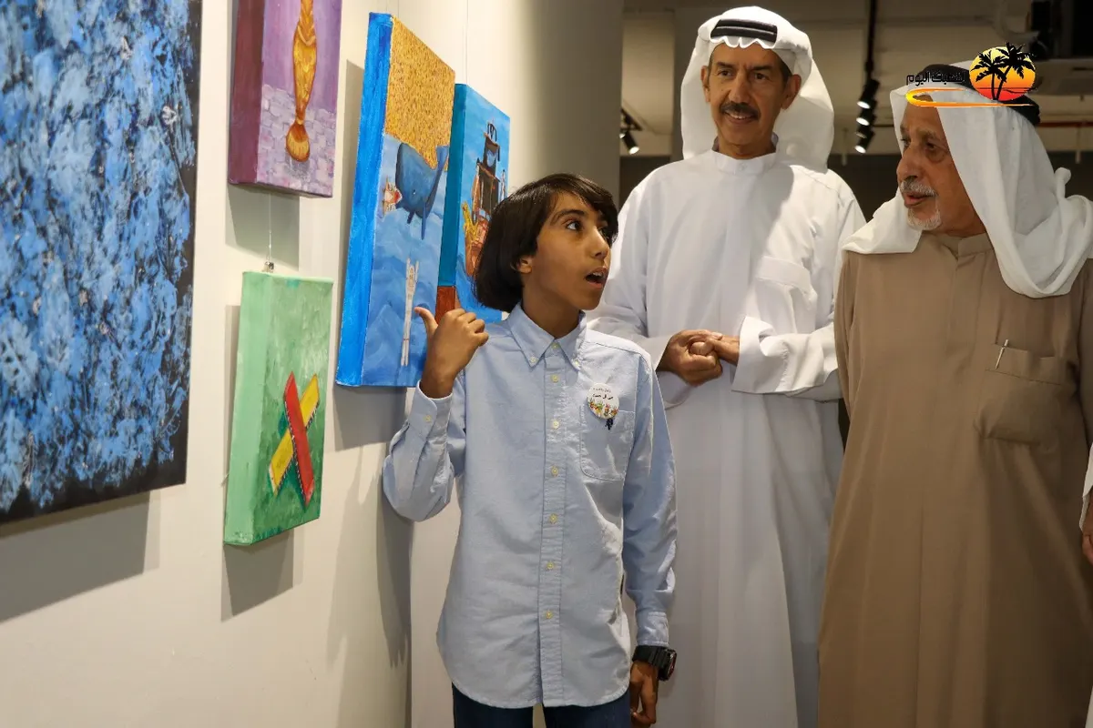 من العوامية.. صراع بين سفينة القراصنة وتراث الأجداد في صالة علوي الخباز بريشة الطفل علي آل حماد