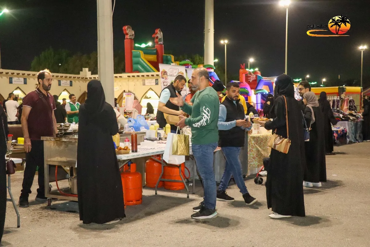 مهرجان العسل يواصل استقبال زواره على الواجهة البحرية بالقطيف.. صور وفيديو