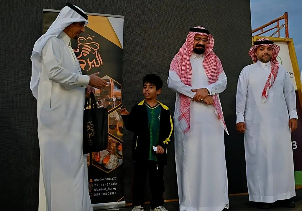 مهرجان العسل يختتم فعالياته بماراثون للجري.. ويتوج الفائزين بـ«شهد المانجروف»