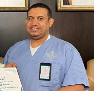 نظير جهوده المميزة.. رئيس بلدية محافظة القطيف يُكرّم «هاني الأبيض»