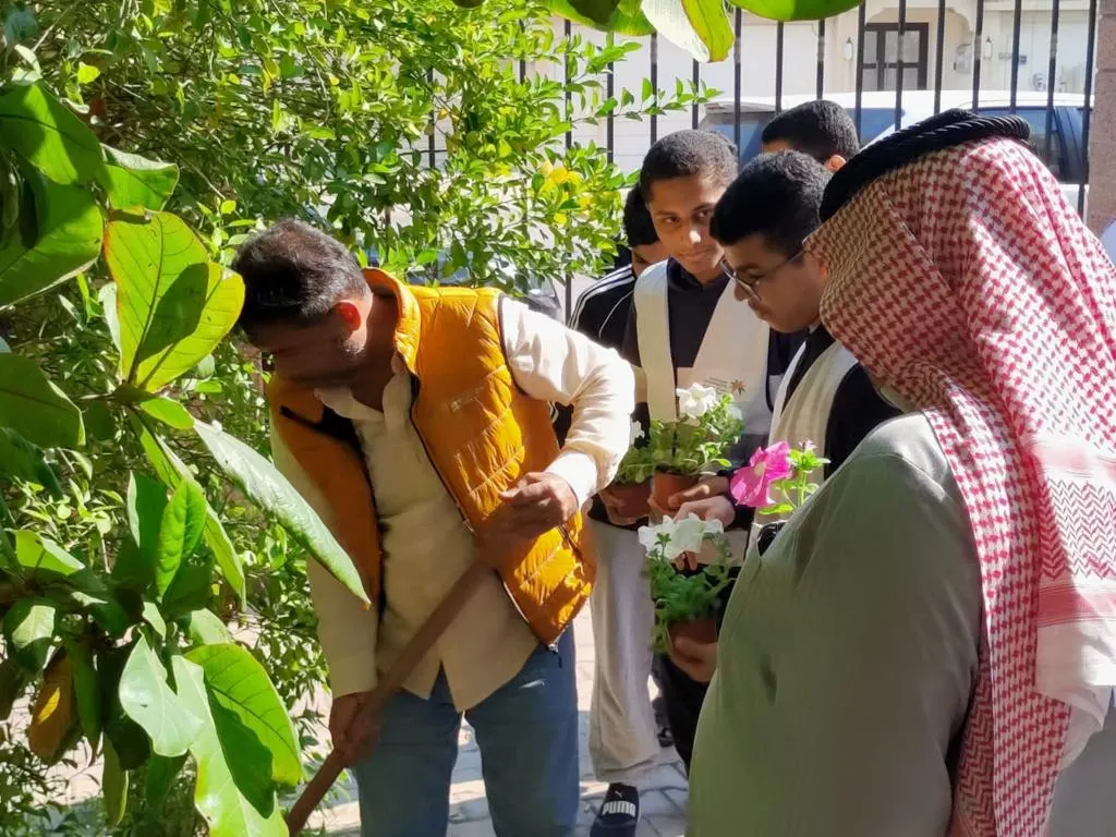 بـ«عطاء وطن».. ضمان القطيف و«دار العلوم» يحتفيان بيوم التطوع السعودي العالمي
