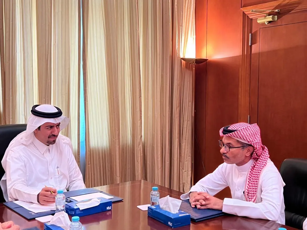 محافظ القطيف يستقبل إدارة نادي مضر بالقديح