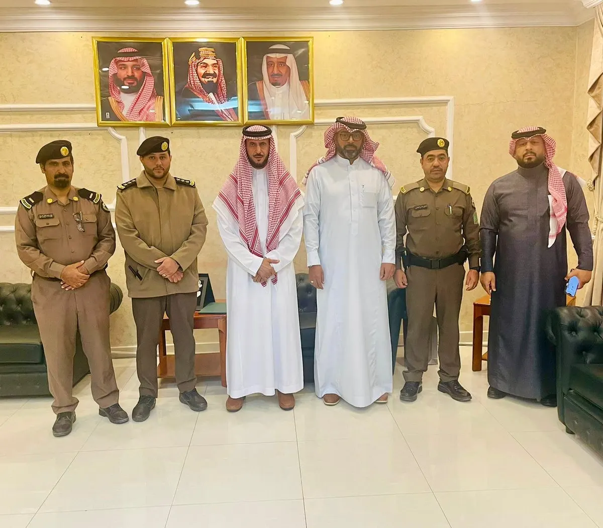 نظير جهودهم المميزة.. صندوق التنمية الزراعية بالقطيف يكرّم محافظ النعيرية وعددًا من الضباط والأفراد