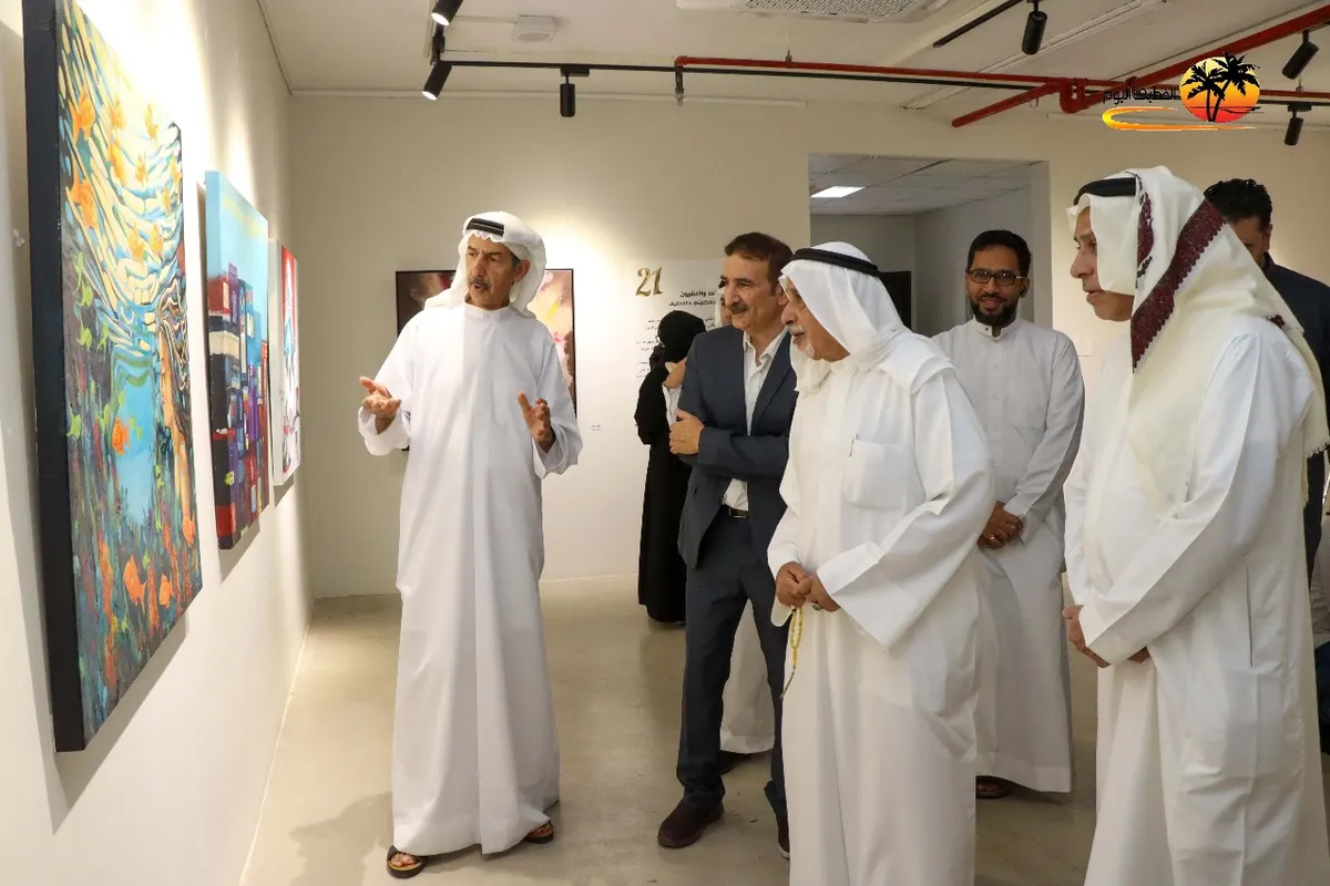 من سنابس.. ريشة عاتقة آل داؤود تسبح «خارج الإطار» لـ استكشاف عالم البحار