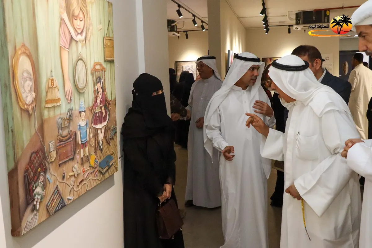 من القديح.. في زمنٍ ما.. غادة العلوي تنثر مقتنيات طفولتها خارج الإطار
