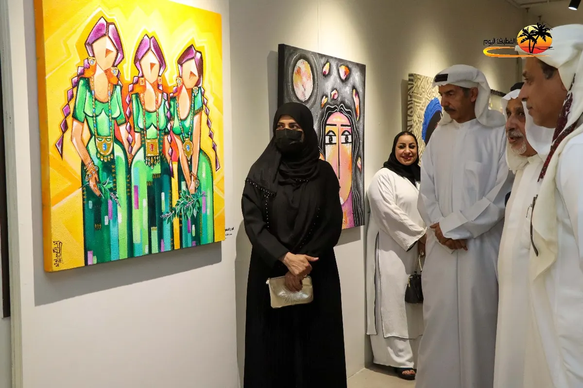 من سيهات.. بلون الفرح.. «أفراح الحساوي» تلون «الصديقات» بلا إطار