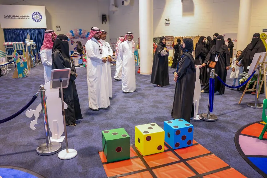 400 طفل يتجولون في أركان معرض «حكايات واكتشافات» في يومه الأول بسايتك