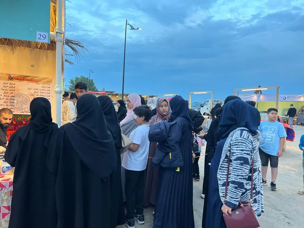إقبال جماهيري في افتتاح «جزيرتنا خضراء»