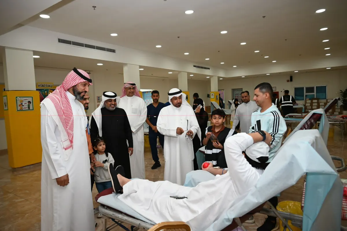 215 متبرعًا ومتبرعة.. في «دمك حياة 8» بجزيرة تاروت