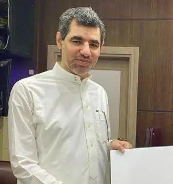 من القطيف.. نظير جهوده التطوعية في دعم برامج المكتب.. ضمان القطيف يكرّم «موسى الصفار»