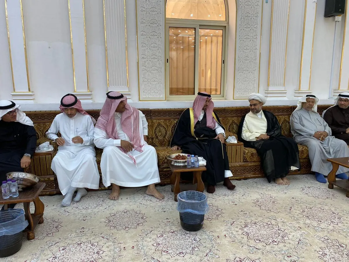 في القديح.. محافظ القطيف يعزّي أسرة الجنبي