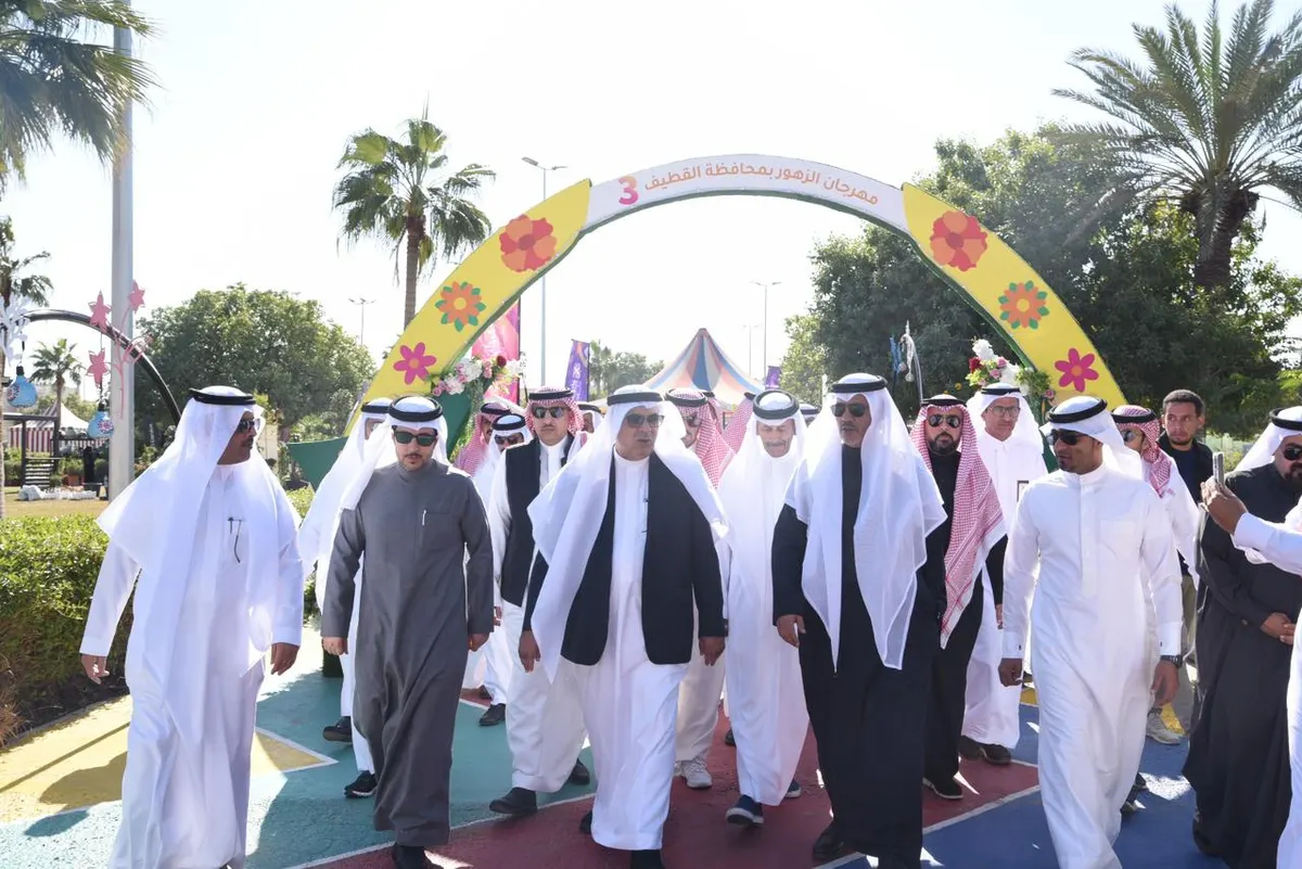 في سيهات.. أمين الشرقية يؤكد الحرص على تسخير كافة الإمكانيات وتوفيرها خلال زيارته لمهرجان الزهور