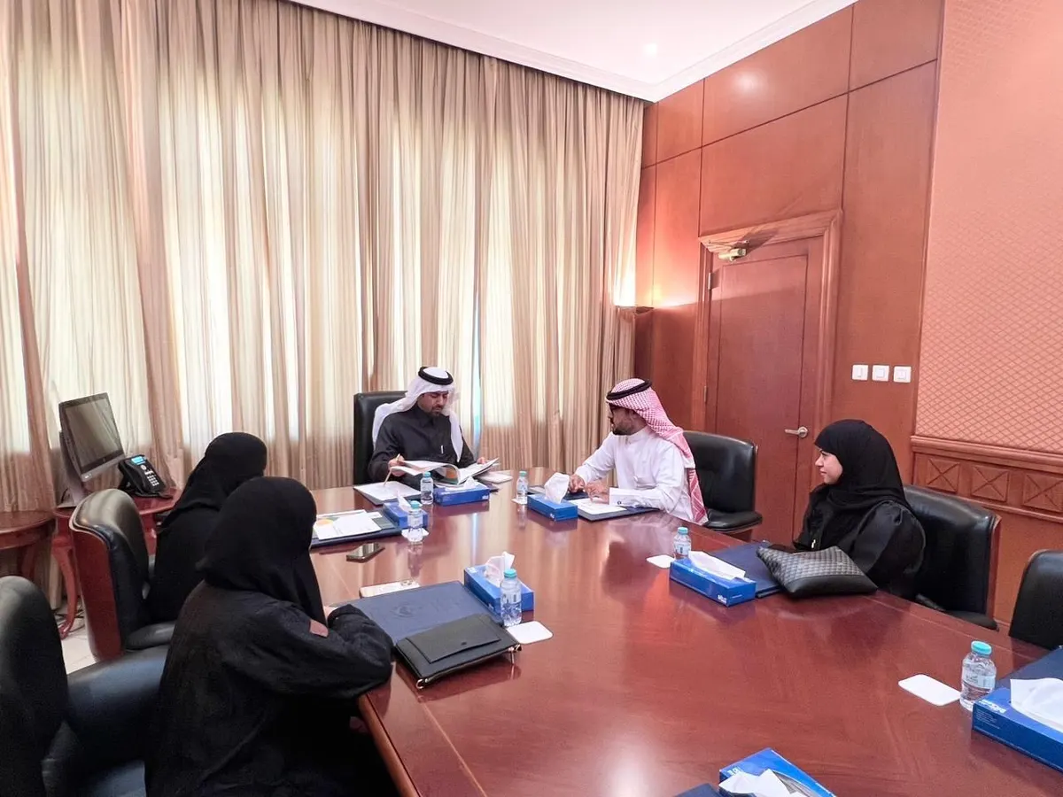 الخريف يلتقي رئيس مركز التنمية بالقطيف.. ويطّلع على عرض تفصيلي عن فعاليات اليوم السعودي العالمي للتطوع «تطوعنا يزدهر»
