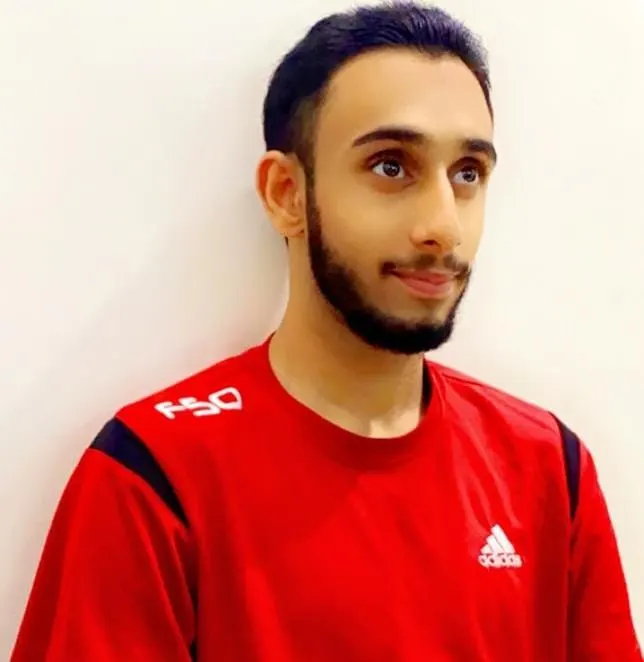من القديح.. بـ أمر خادم الحرمين.. عبد الله الآجامي يتوَّج بـ«وسام الملك عبد العزيز».. لـ كليته حكاية برٍ بأبيه
