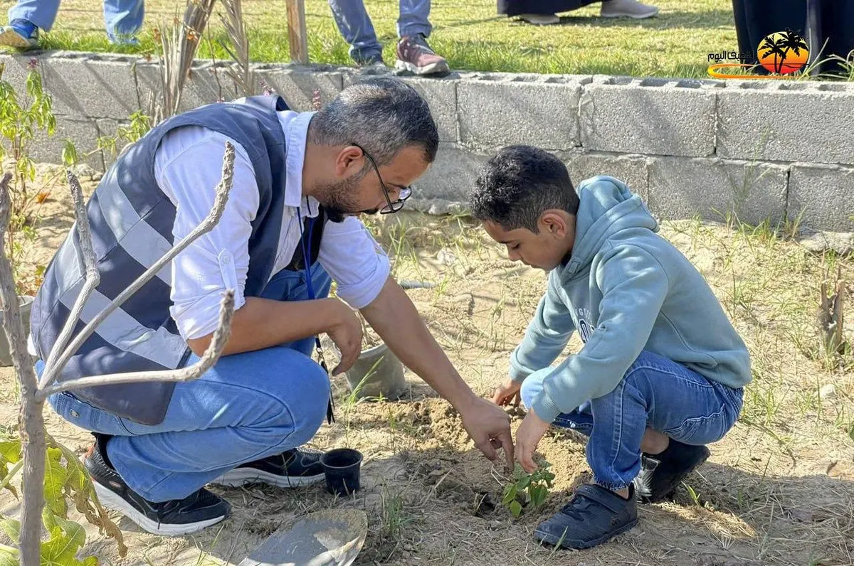 في مبادرة صحية أطلقها مركزي القطيف.. مشاركون يتحولون إلى مزارعين.. والبهارات والأعشاب تزيح الملح من الأطعمة