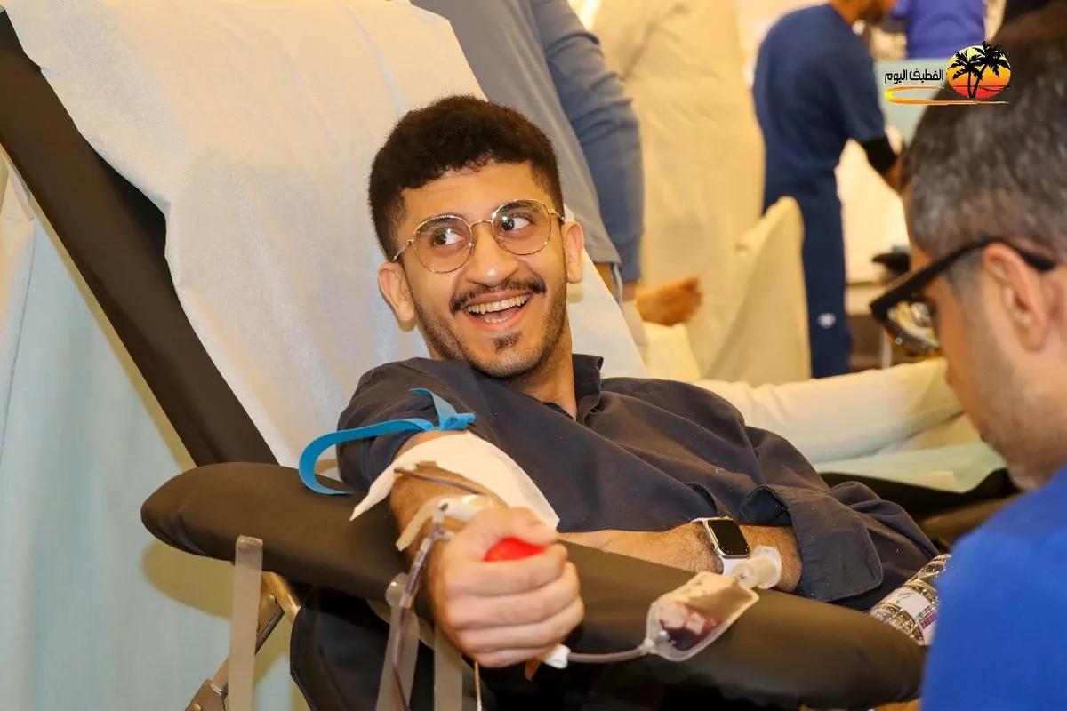 الأوجام تستقبل أكثر من 140 متقدم ومتقدمه في أول أيام حملة الدم.. صور وفيديو
