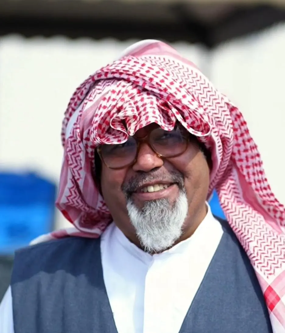 ماذا يفعل علي مهنا في القطيف!!