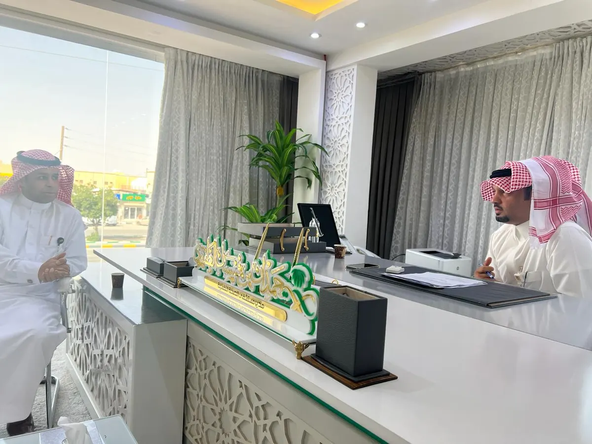 مدير مركز التأهيل الشامل بمحافظة حفر الباطن يزور مستشفى إرادة للصحة النفسية