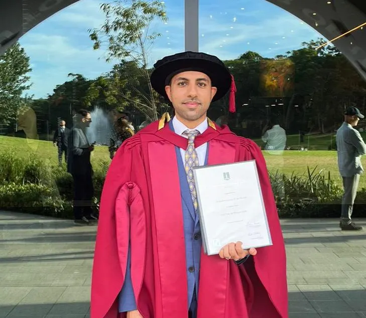من القديح.. جامعة مكواري «سيدني» بأستراليا تمنح «حسين العبيدي» الدكتوراه في قانون الشركات
