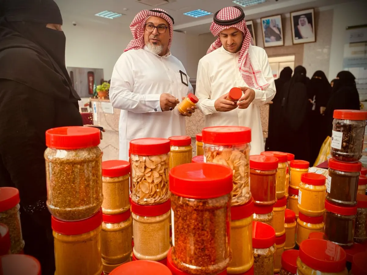 بـ«هل هلاله».. 10 أسر منتجة ترسم أجواء شهر رمضان في ضمان القطيف