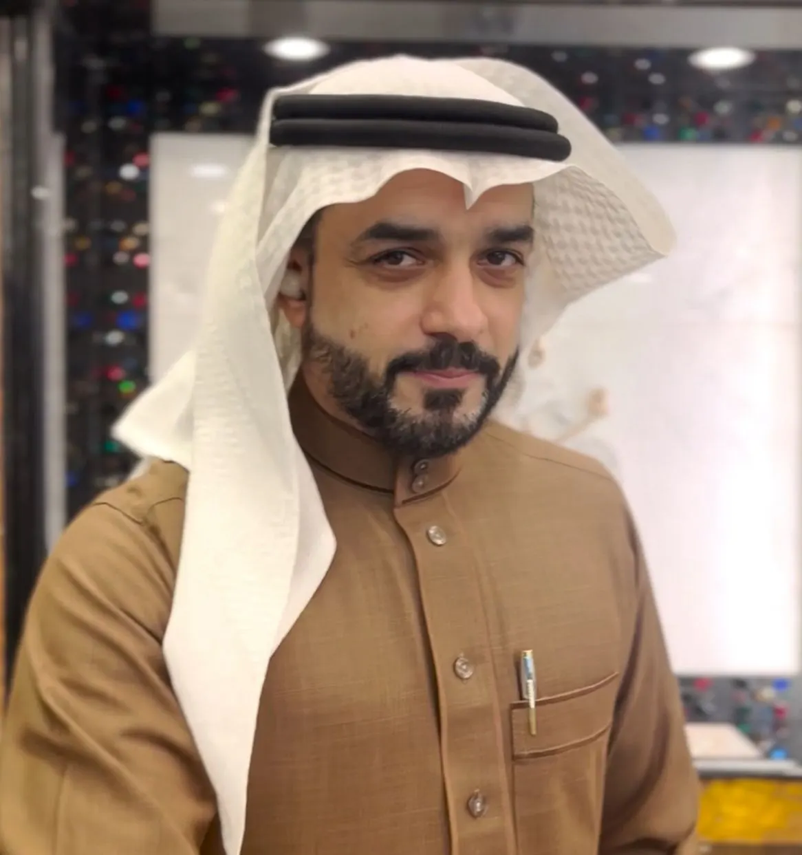 ما هي أسباب ارتفاع أسعار بعض العطور؟.. لدى كلمات عطرية القصة والحكاية