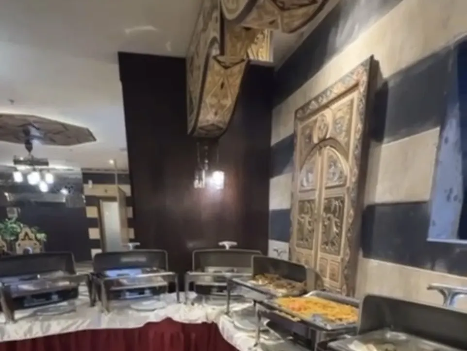 مطعم الحريري.. ألذ بوفيه مفتوح بـ 45 ريالاً