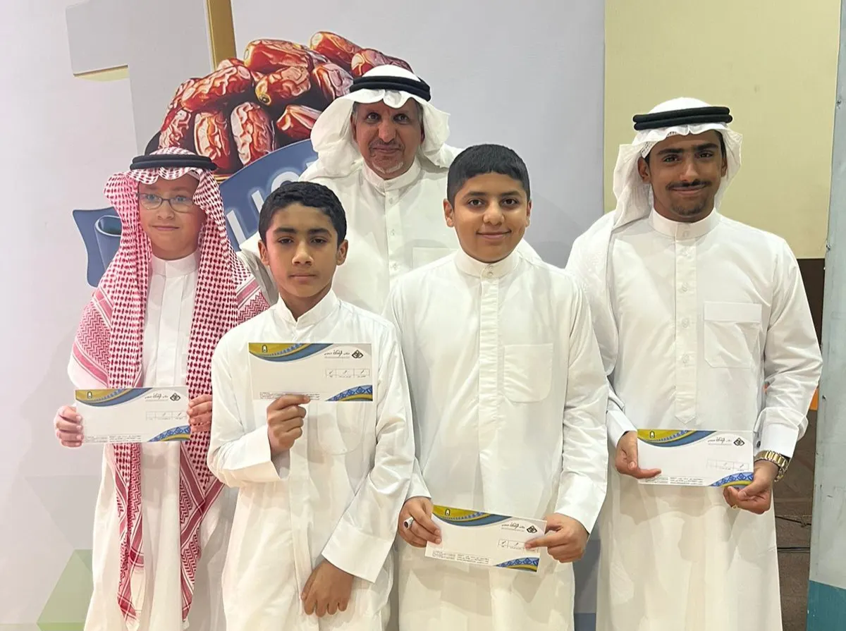 أبناء صفوى يصحبون القرآن بمراكز متقدمة في ثلاث مسابقات.. أسماؤهم لمعت بـ البحرين والخبر