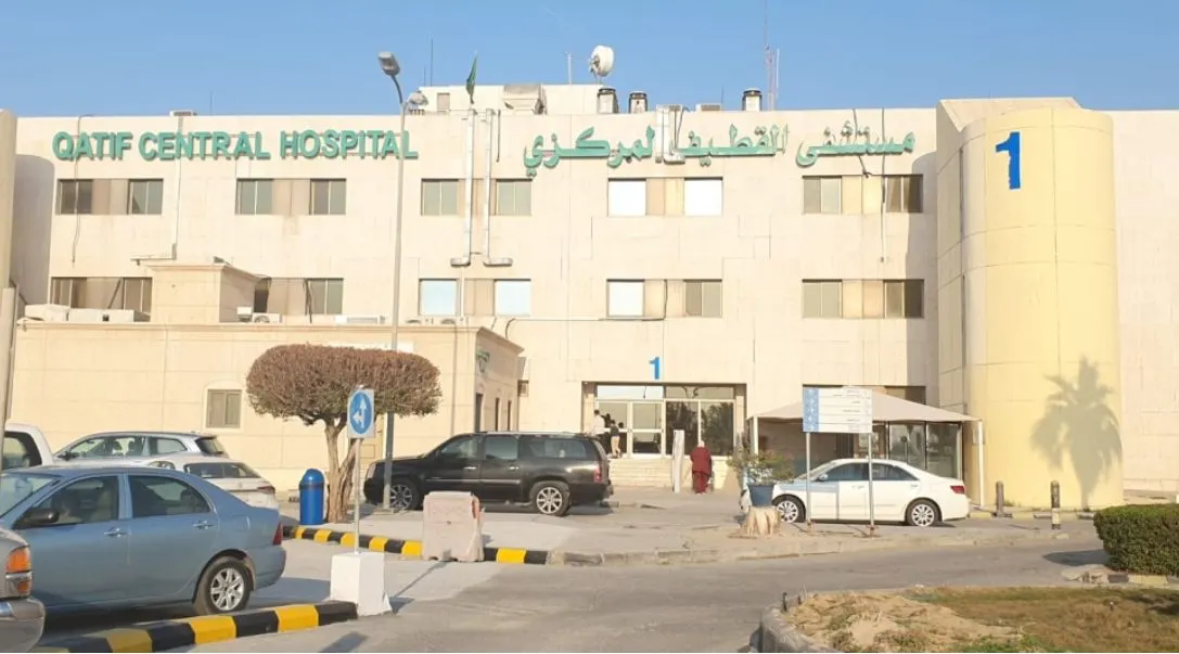 في القطيف.. عودة البصر لرجل أصيب في عينه بـ«خوص النخيل»