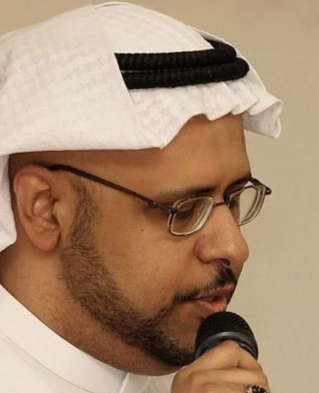 مِنْ سرِّ رائعةِ الندى