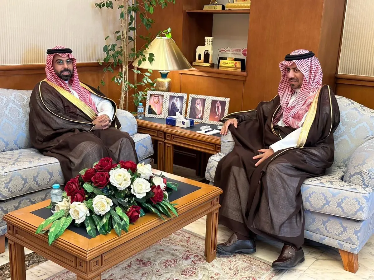 محافظ القطيف يلتقي بمدير عام فرع وزارة الرياضة بالمنطقة الشرقية