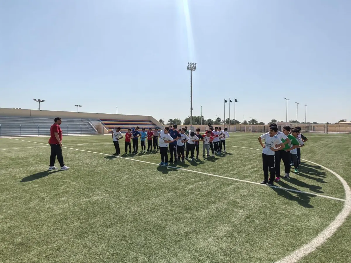 في القطيف.. احتفاء بـ يوم الرياضة العالمي.. وسط يومهم الدراسي.. الترجي يخلق المتعة لـ35 طالبًا