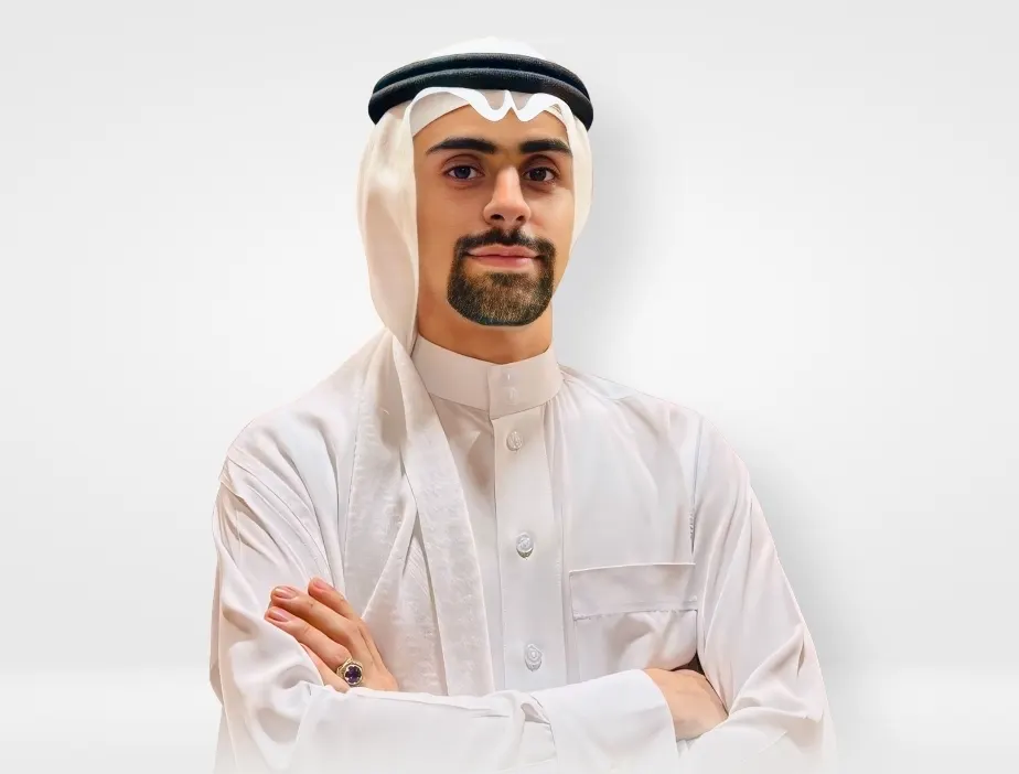من العوامية.. قفاز أسنان ناطق يصافح المهندس أيمن آل جميع بـ براءة اختراع في أمريكا