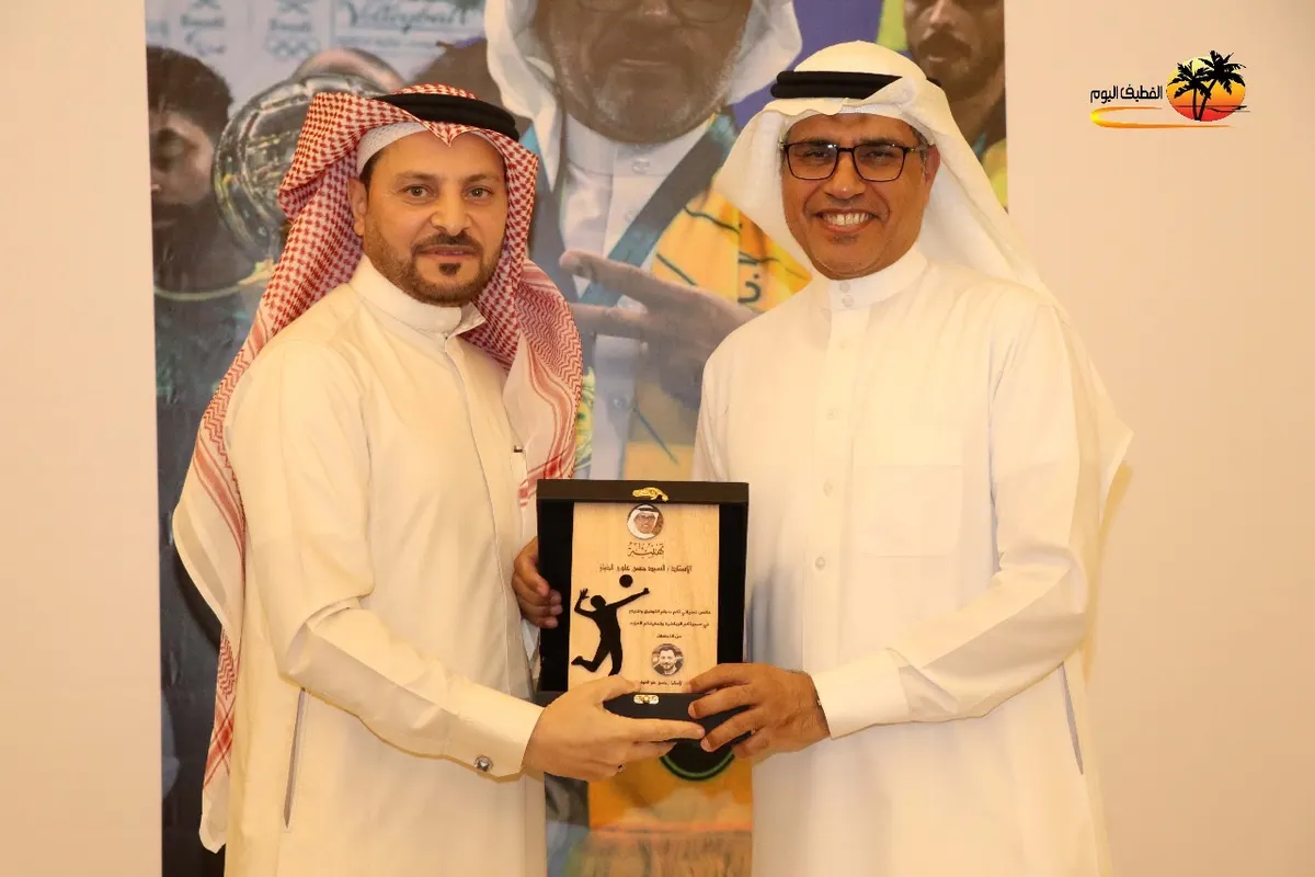 سيرة بطل.. القطيف تحتفي بـ السيد حسن علوي الخباز.. مسيرة رياضية تجاوزت 40 عامًا في كرة الطائرة.. صور وفيديو