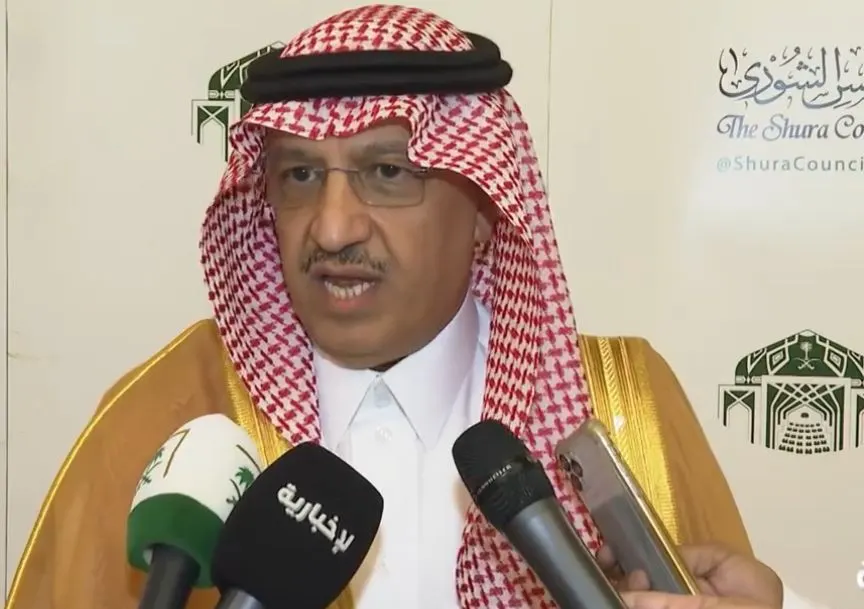 وزير التعليم: الفصول الثلاثة حتى الآن تحت الدراسة