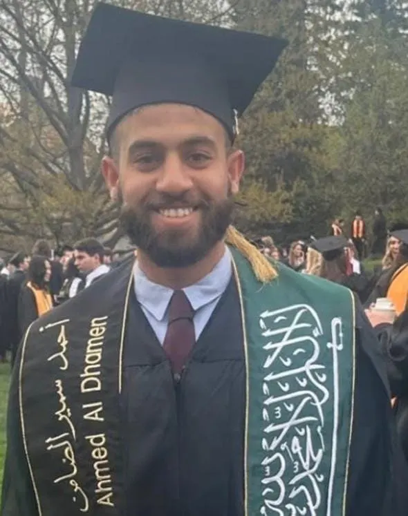 من سنابس.. جامعة كولارادو في بولدر تمنح «أحمد الضامن» البكالوريوس في الهندسة الطبية الحيوية
