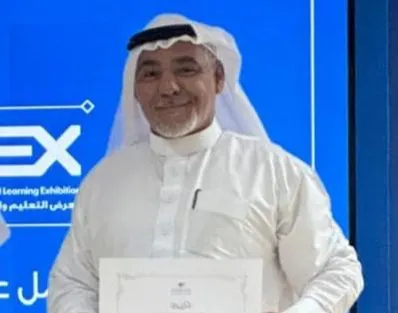 من حلة محيش.. لمشاركته في تنظيم فعالية أيام تطوير التعليم الجامعي.. جامعة الإمام عبدالرحمن بن فيصل تكرم موسى البطران